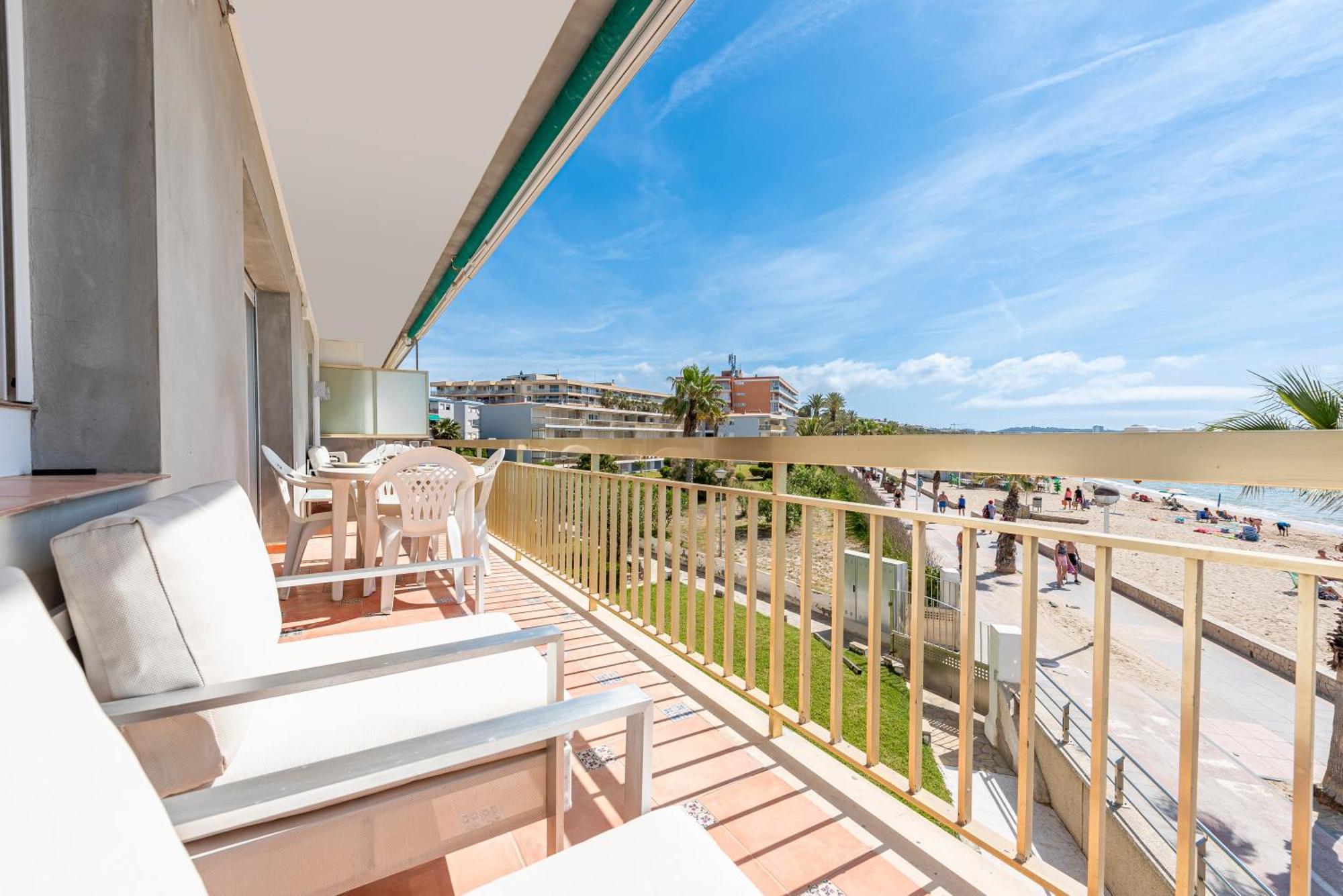 Apartamento Frente Al Mar Cambrils Exterior foto